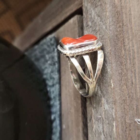 Gorgeous NWOT Native American Navajo Handmade Coral & Sterling Ring ♥️🎁💍 - Picture 8 of 13